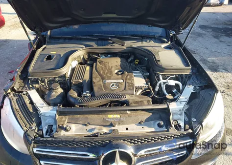 2016 Mercedes-Benz Glc 300 from USA, damaged, VIN WDC0G4JB0GF028448